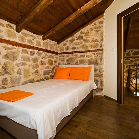 Вилла Petrini Spiti Пиргадикия Экстерьер фото